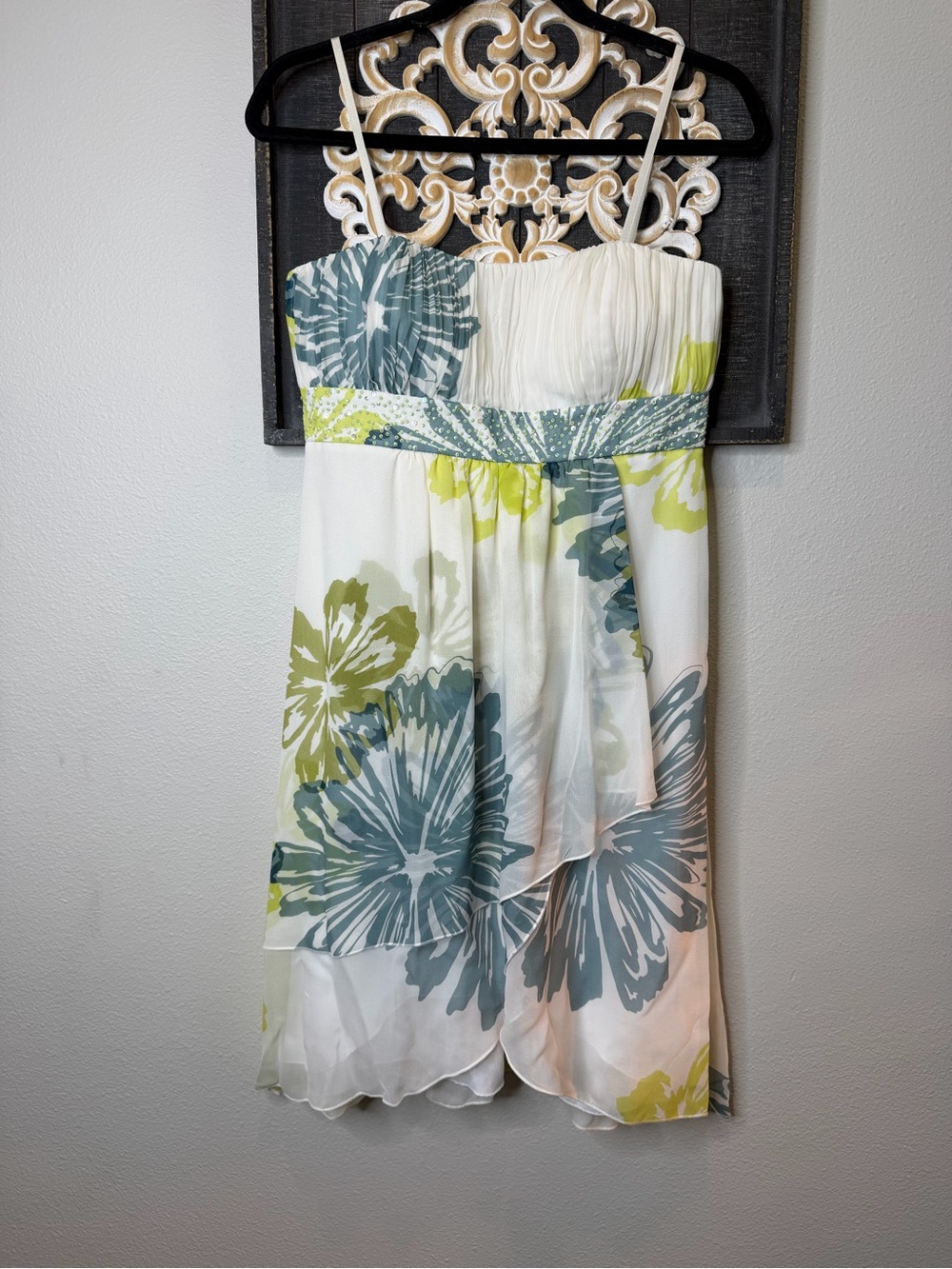 BCBG Paris Y2K 100% Silk Chiffon Dress